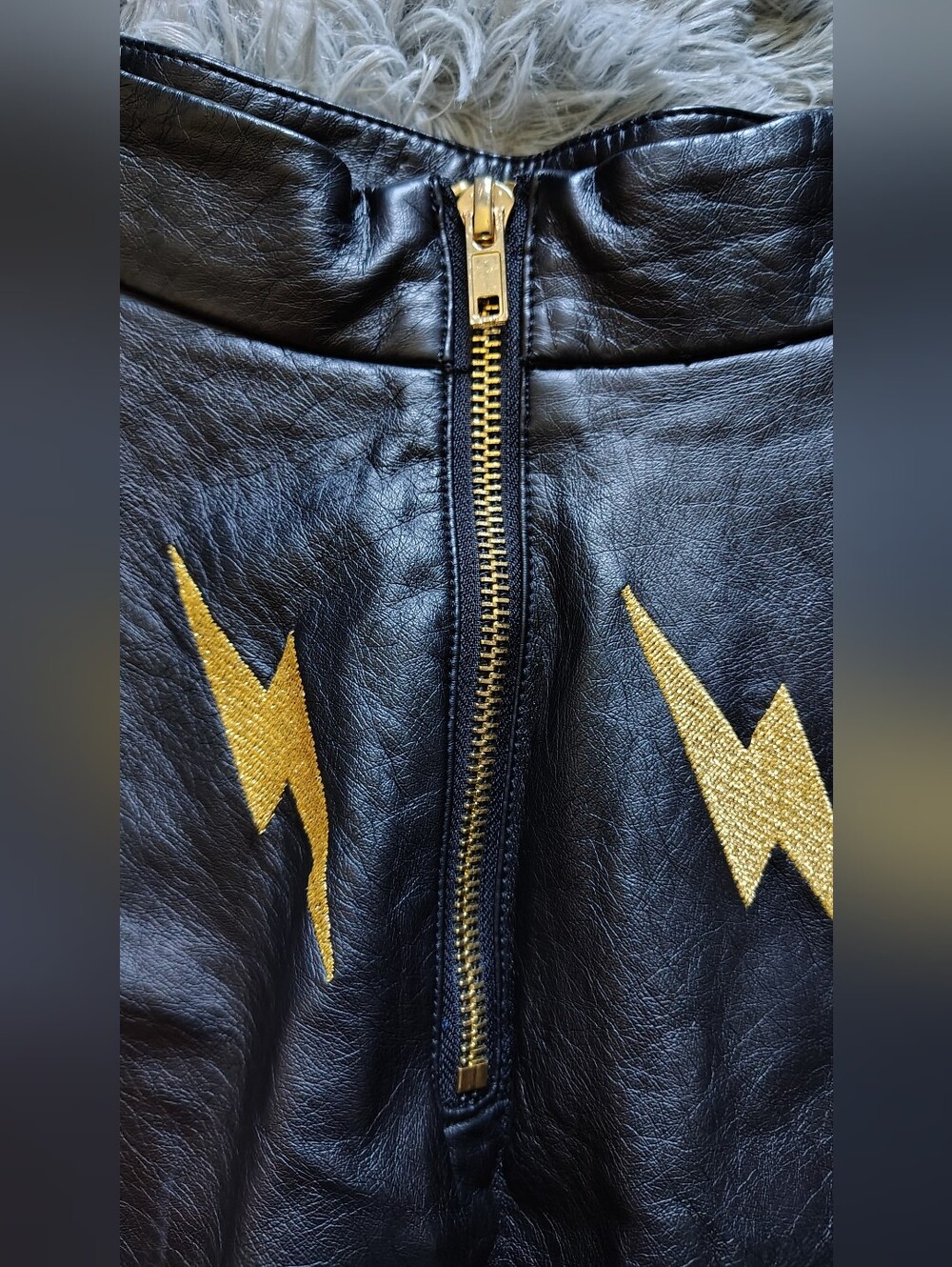 Forever 21 Retro Black Faux Leather Skirt Embroidered Gold Lightning Bolts SZ S - Picture 6 of 11